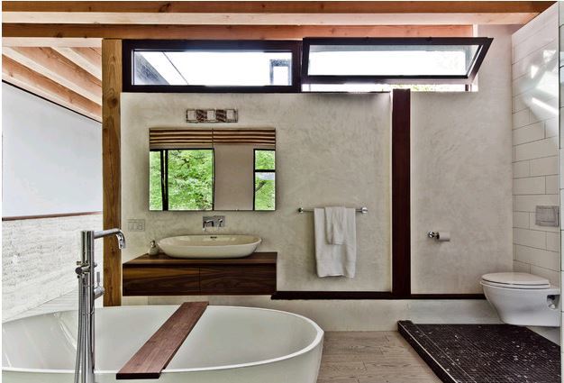 clerestory bathroom.JPG