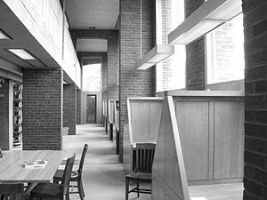 300px-Phillips_Exeter_Academy_library_carrels_2.jpg