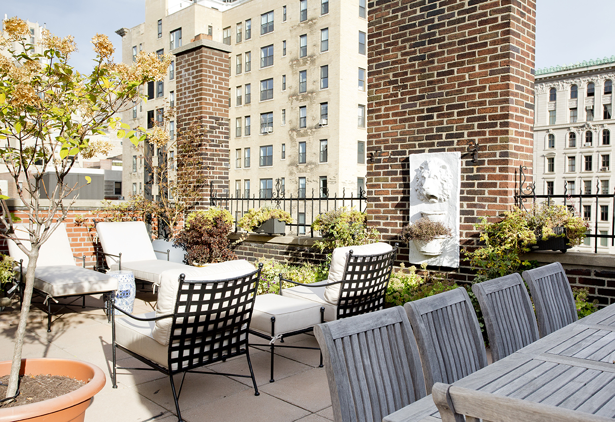 WHIW78_PAMELADAILEYDESIGN-PENTHOUSE-TERRACE-VIEW-2.jpg