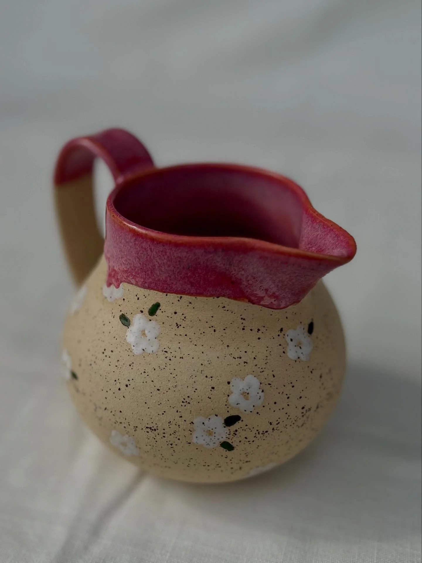 A petite pitcher for your summer cocktails or brunch! 🌸

Keep an eye on the shop if you&rsquo;re interested to purchase as I&rsquo;m planning a little sale before year-end. 

#wheelthrown #wheelthrownceramics #ceramicartist #ceramicstudio #functiona