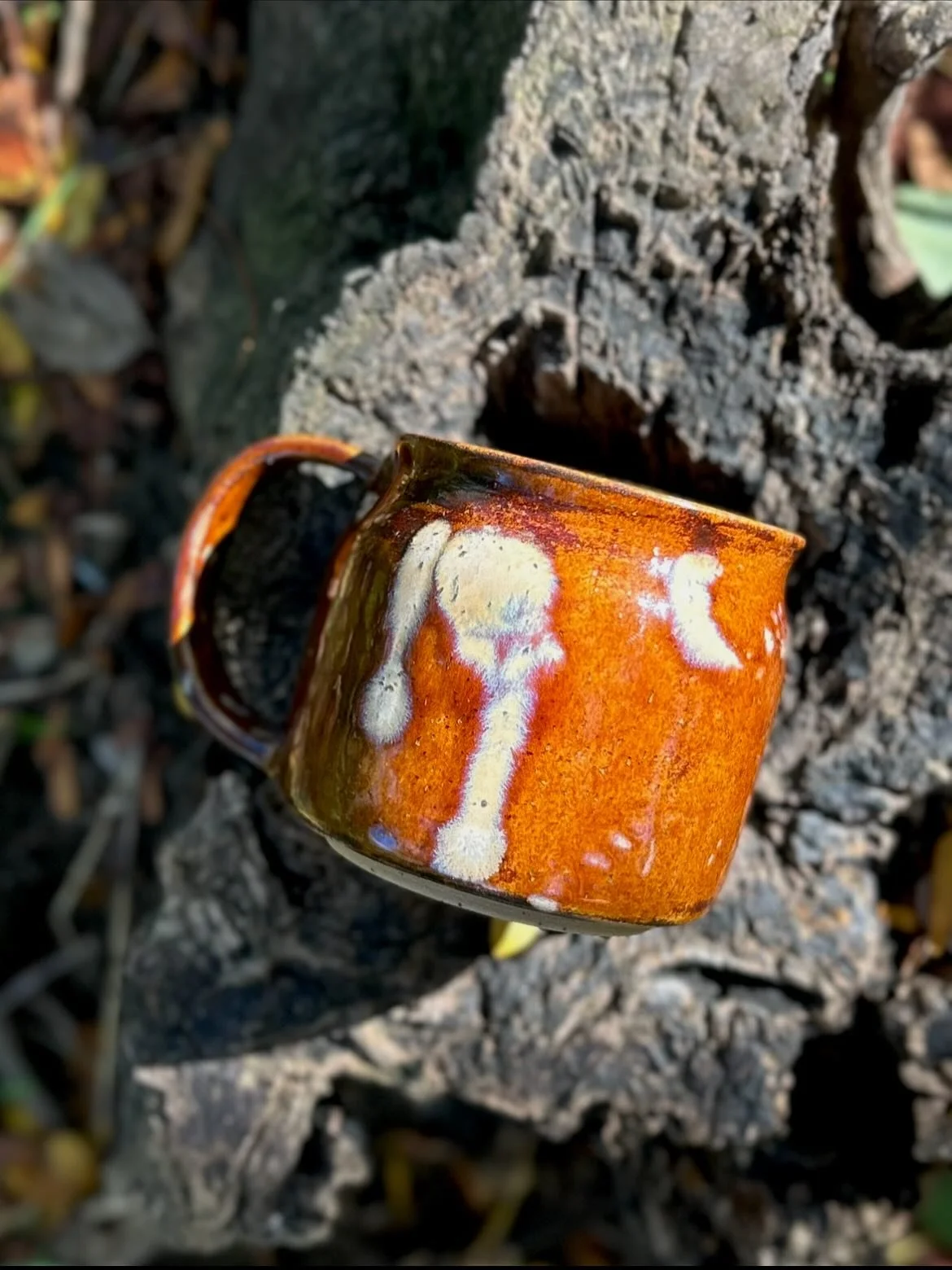 Fall has always been my favorite season and the autumn collection is off to a good start 🍁🧑&zwj;🎨

A cozy mug for your coffee or tea! #spectrumglazes #pottery #ceramicartist #ceramicstudio #potterylife #functionalceramics #handmadewithlove❤️