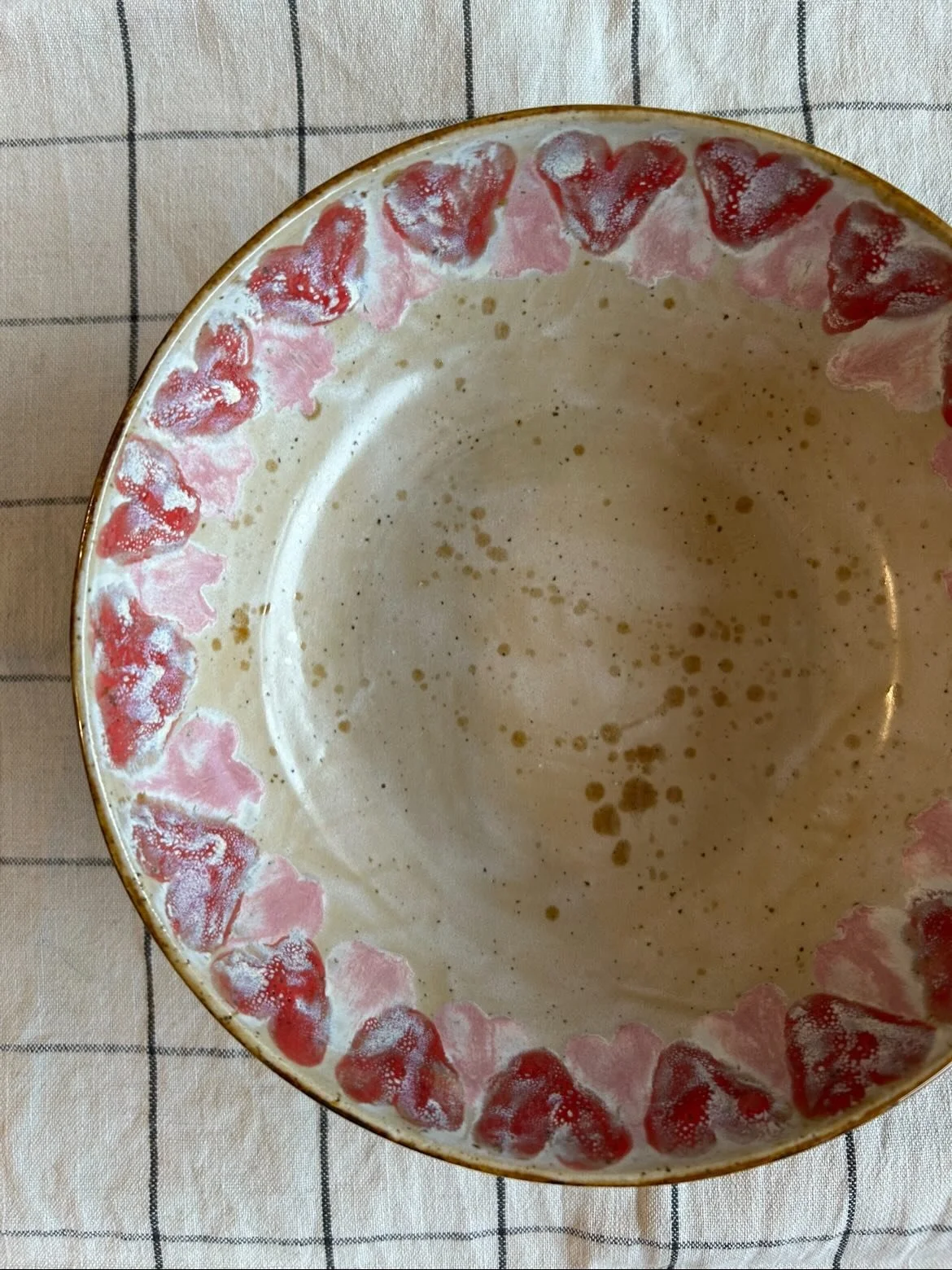 Missed Valentine&rsquo;s Day but I think this is a year-round cutie anyways 💓

#wheelthrownceramics #potterydesign #ceramicstudio #spectrumglazes #functionalpottery