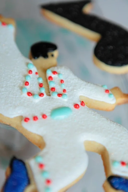 elvis-cookie.jpg