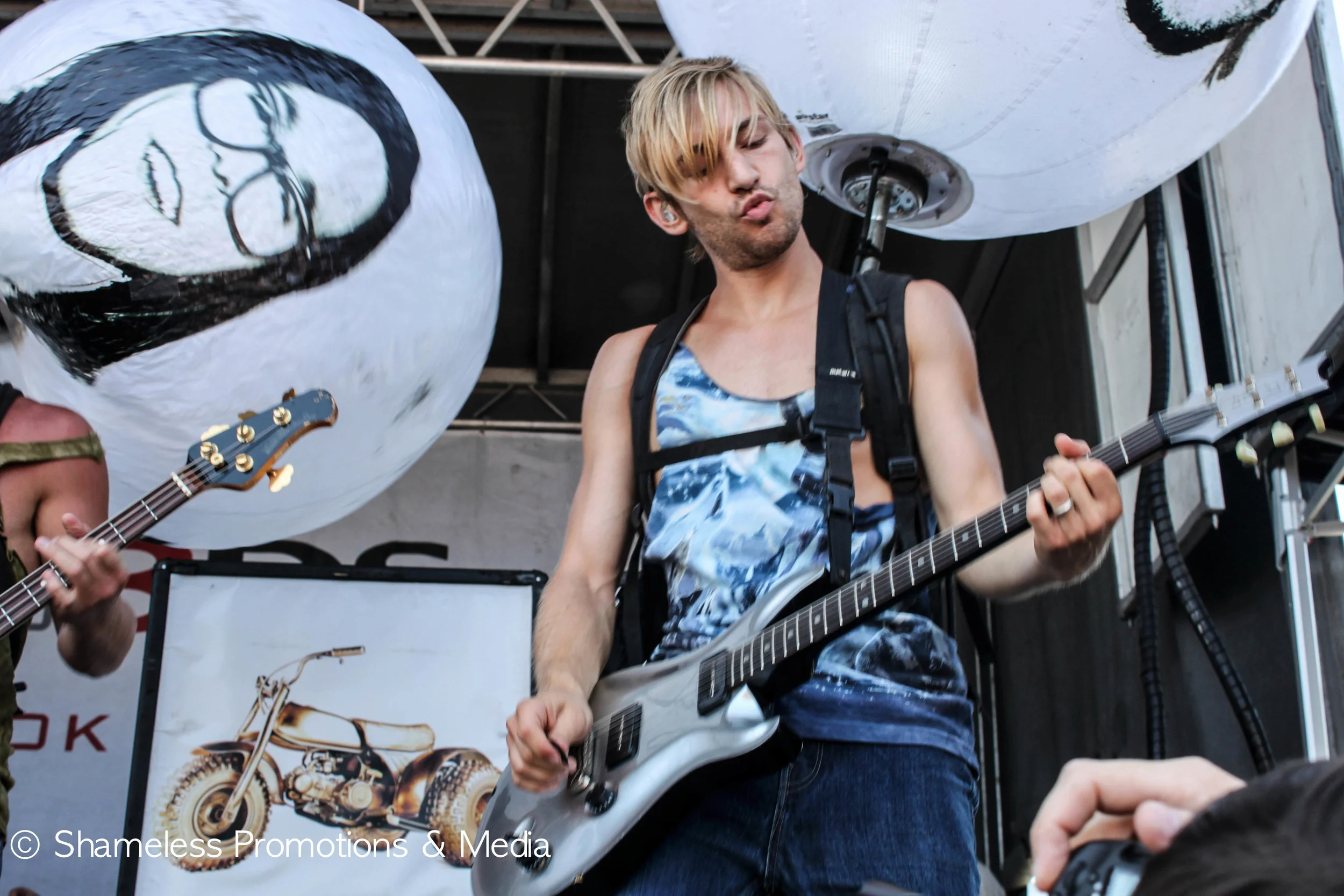 Family Force 5