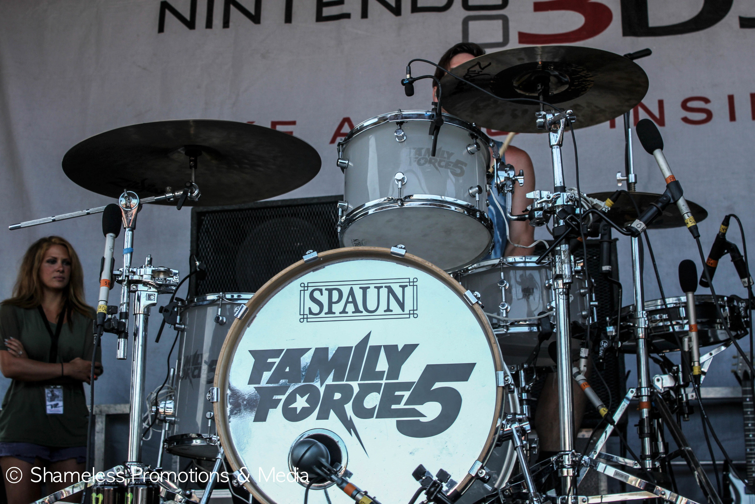 Family Force 5