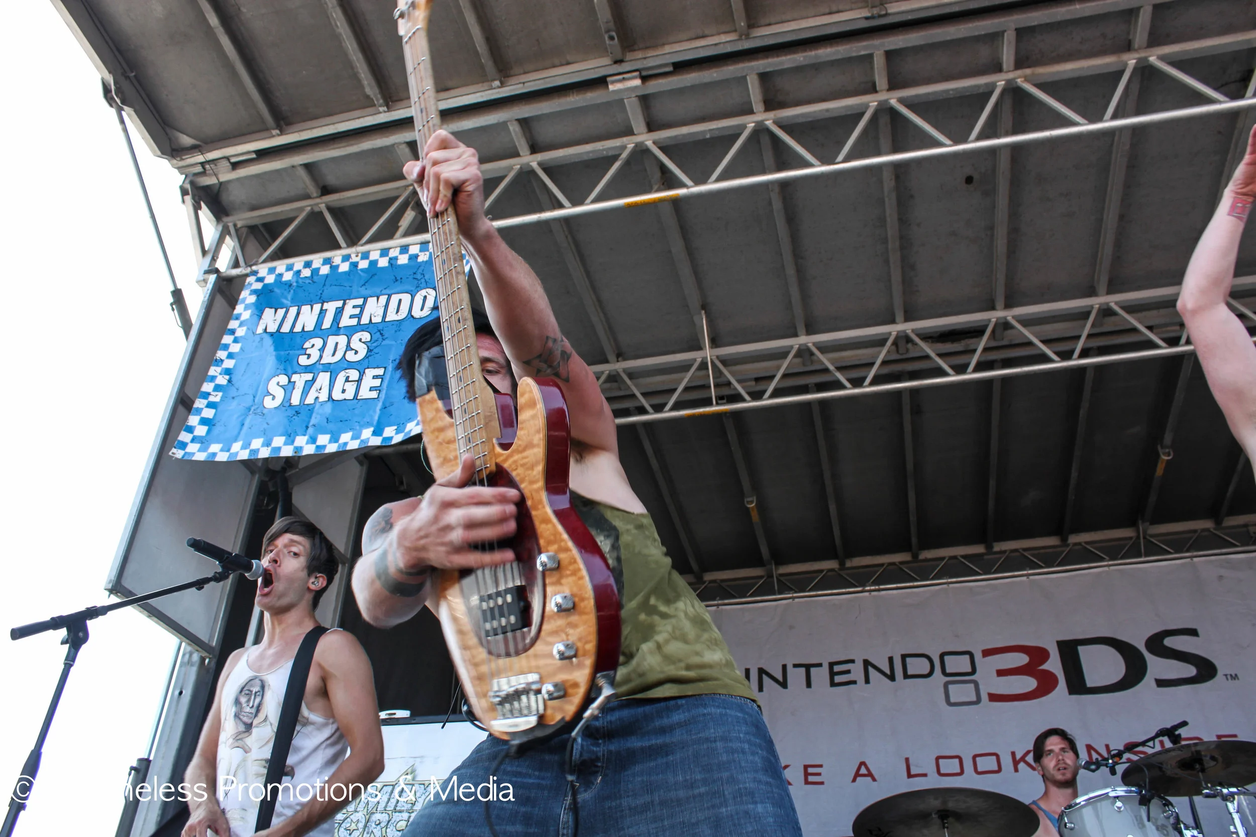 Family Force 5