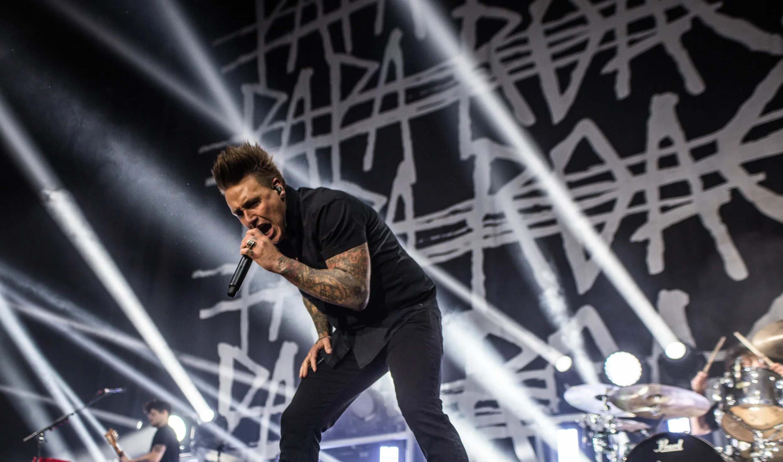Papa Roach Release New Single and Music Video "Wake Up Calling"