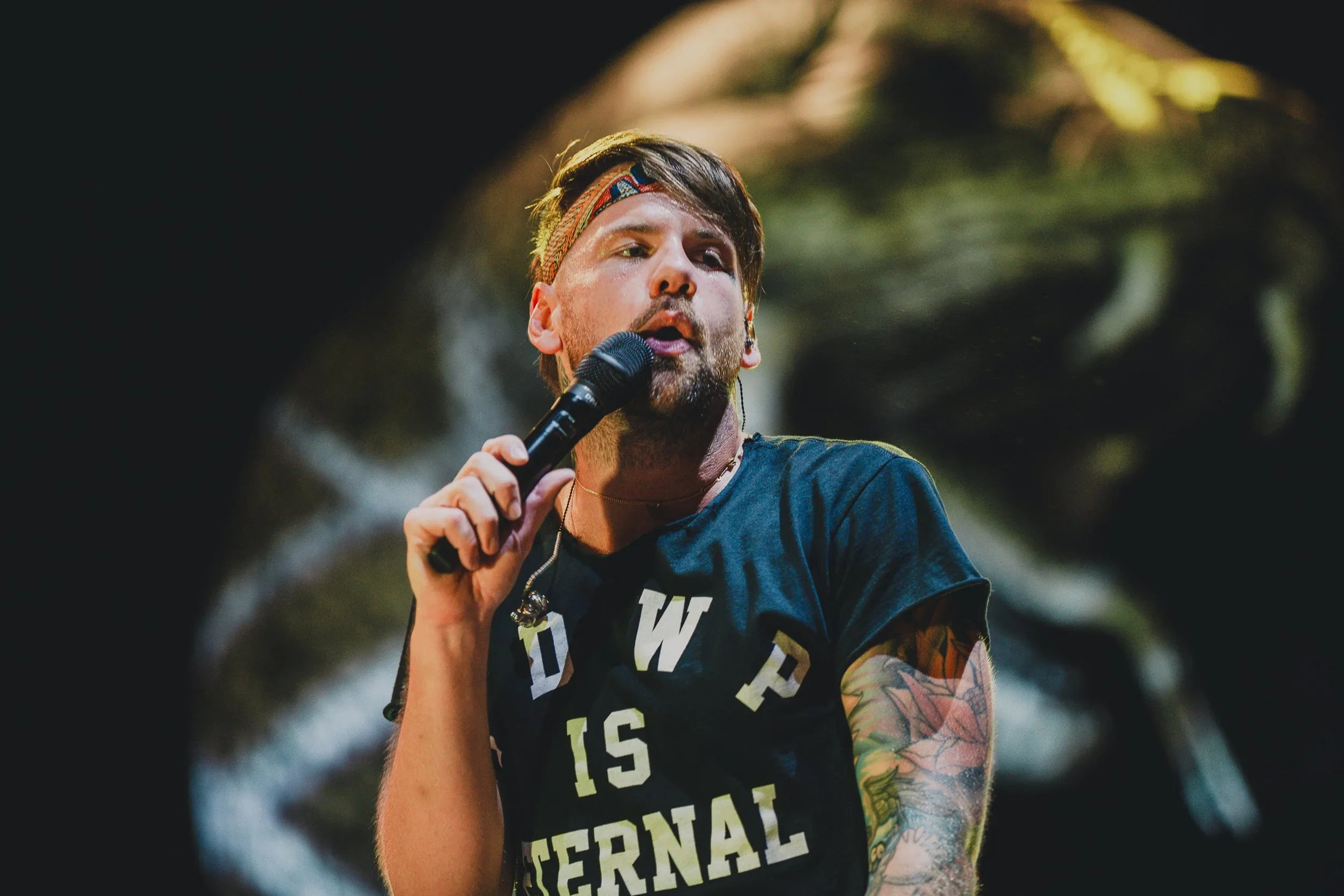 Beartooth Releases New Song and Music Video "Eyes Closed"