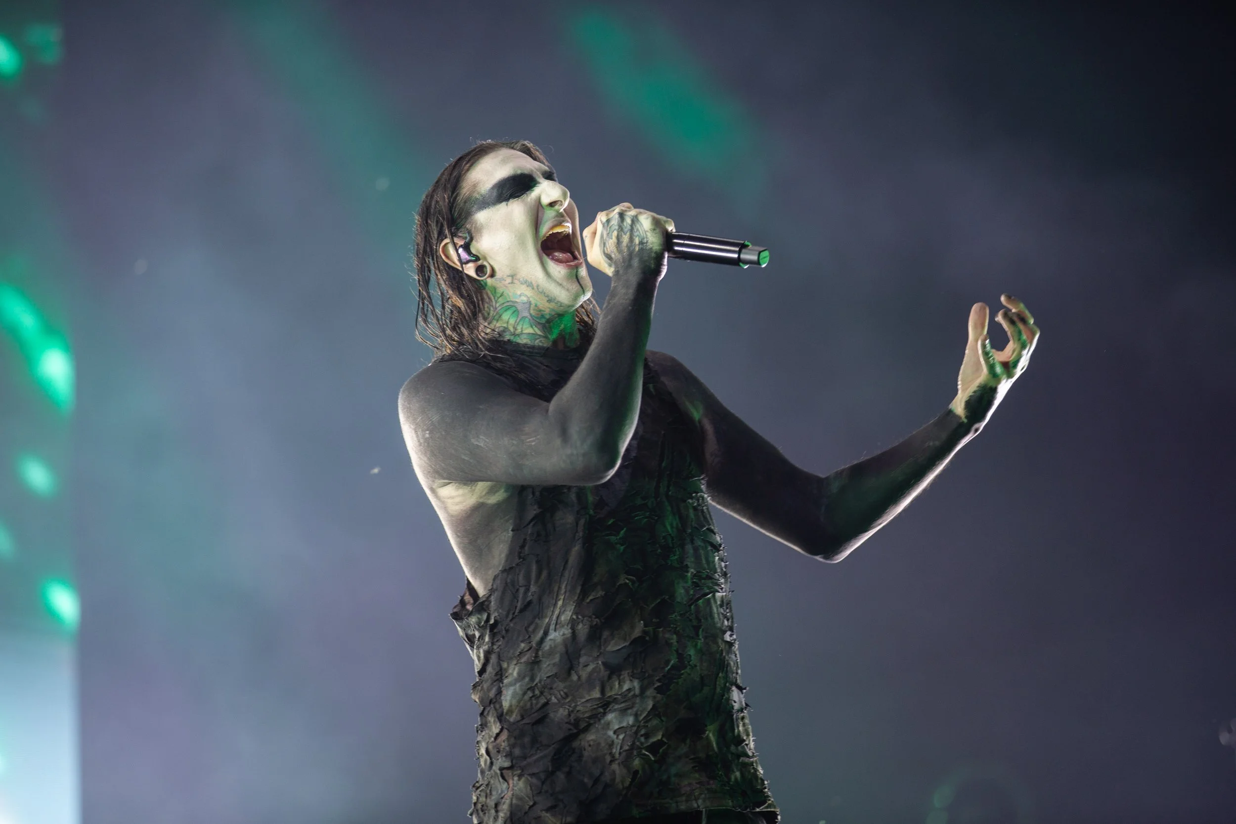 Show Review, Photos: Motionless In White Celebrate Decades As A Band in Wheatland