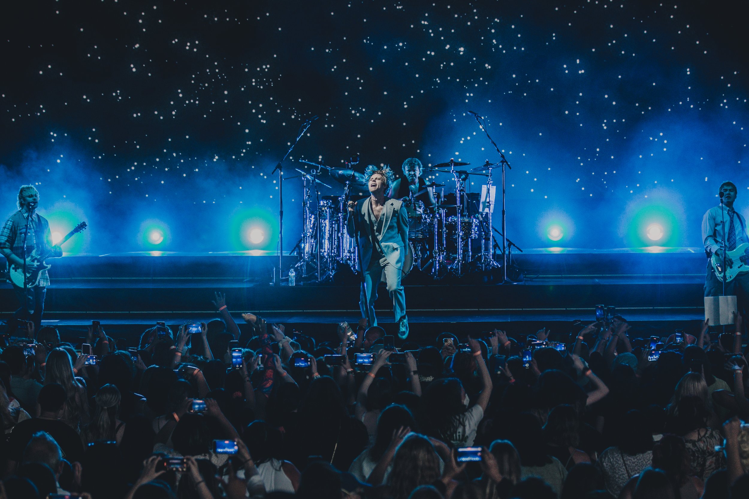 5 Seconds of Summer @ Concord Pavilion: June 2022