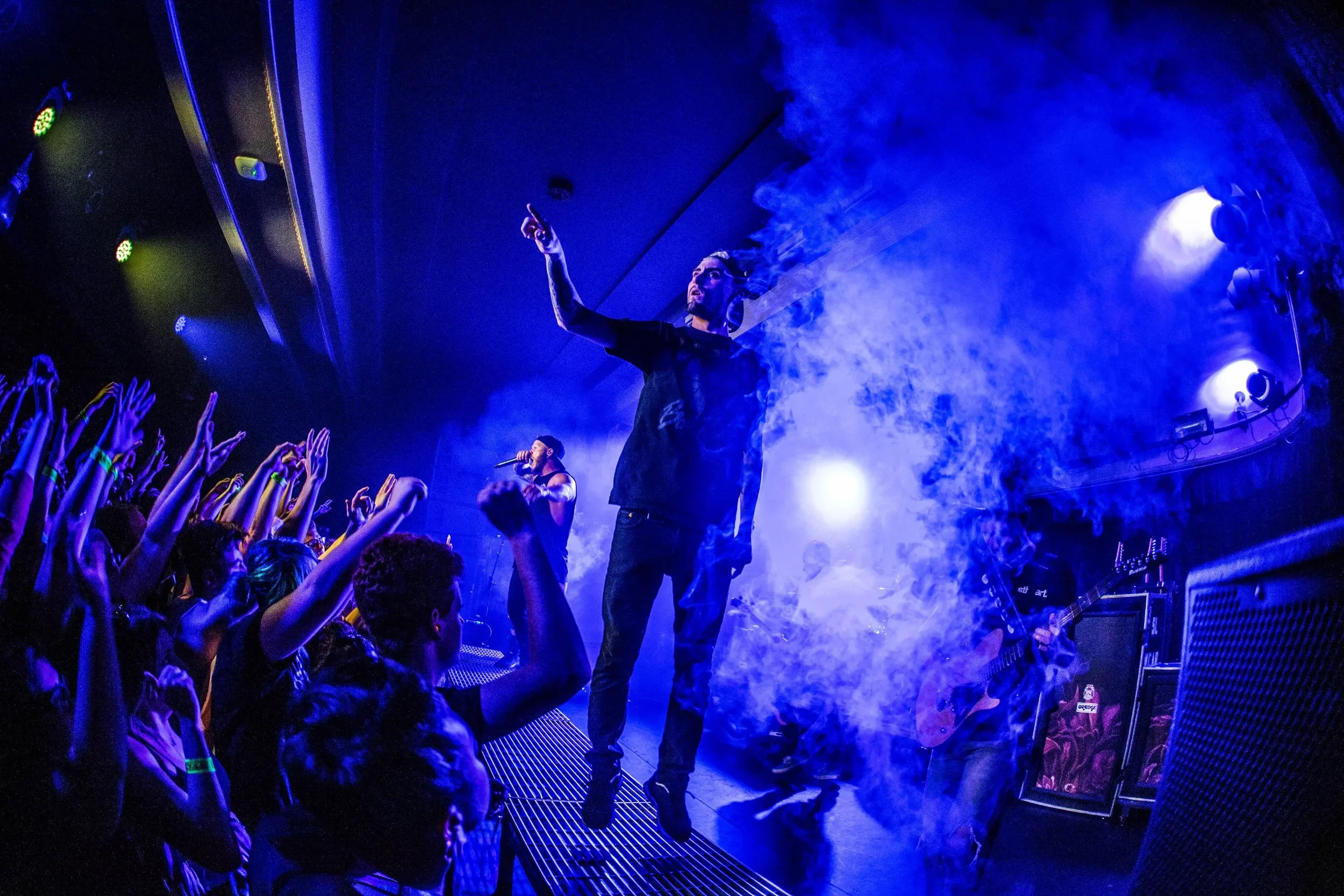 Memphis May Fire &amp; We Came As Romans Thrill San Francisco on "Man Vs. Food" Tour