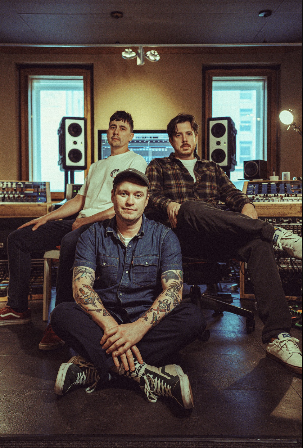 Junior VP Release New Single "Red Cardigan"