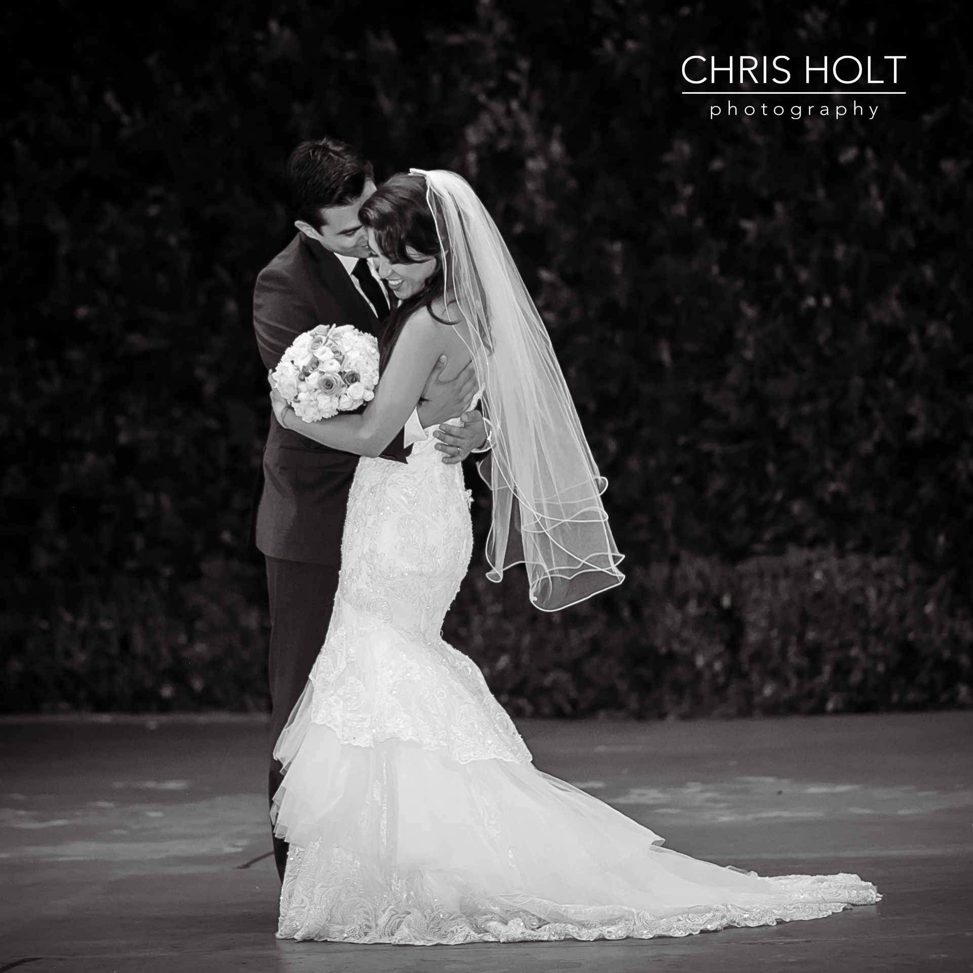 Suzette & Aaron at Sportsmen's Lodge bridal portraits at night
