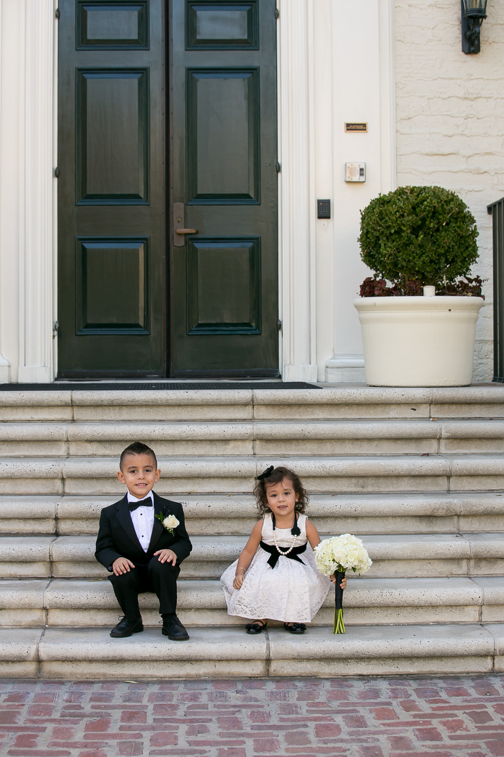 beverly hills courthouse, wedding, love, family, bride, groom, los angeles wedding photography, chris holt photography