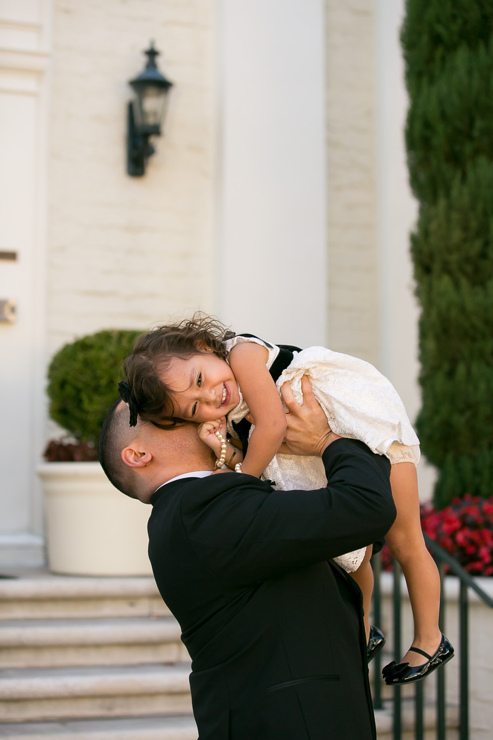 beverly hills courthouse, wedding, love, family, bride, groom, los angeles wedding photography, chris holt photography