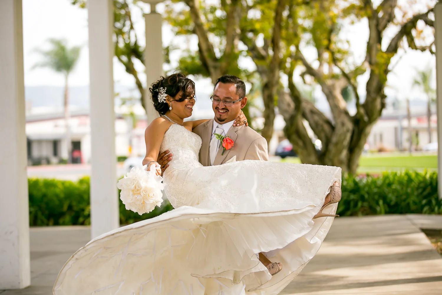 los angeles wedding, love, chris holt photography, happy, mariachi, mexican wedding