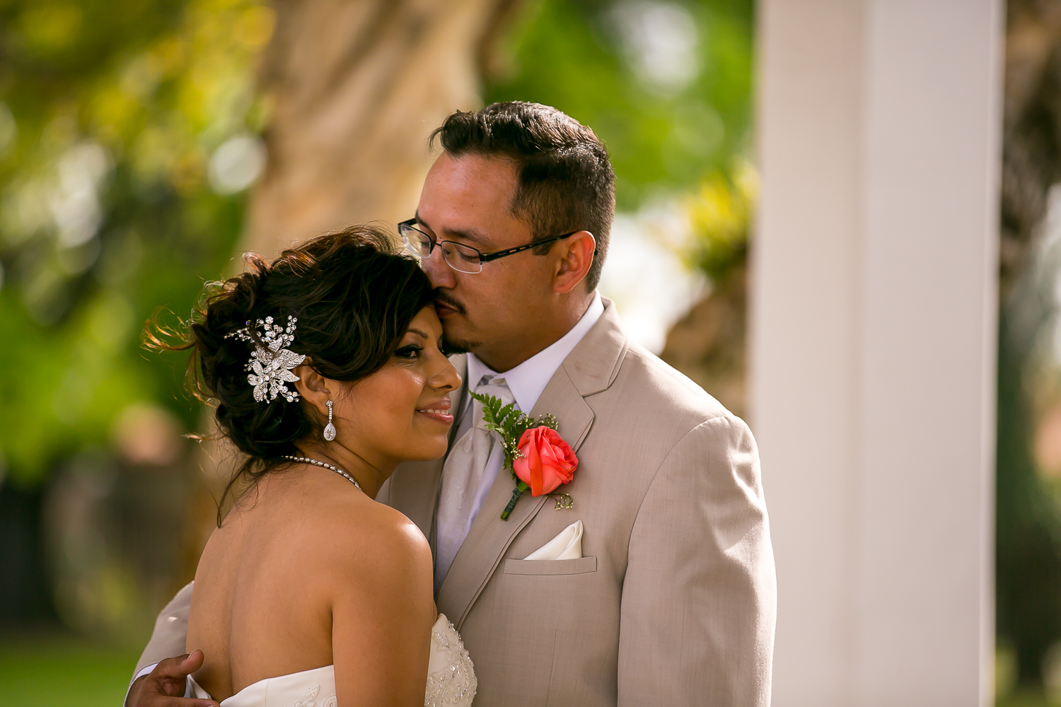 los angeles wedding, love, chris holt photography, happy, mariachi, mexican wedding, bride, groom, bridal portraits, wedding portraits