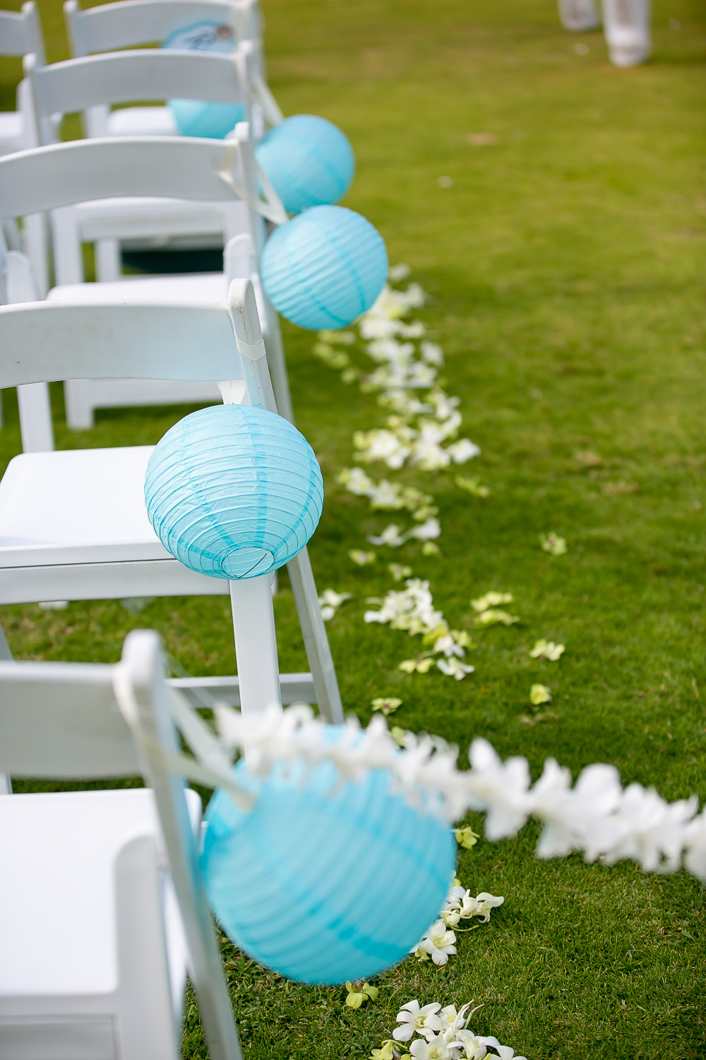 oahu wedding photography, chris holt photography, wedding, love, beach, north shore, hawaii, loulu palm estate, private estate, watanabe florals