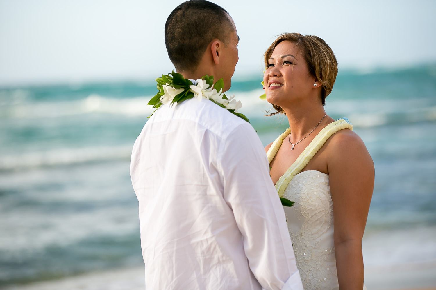 oahu wedding photography, chris holt photography, wedding, love, beach, north shore, hawaii, loulu palm estate, private estate