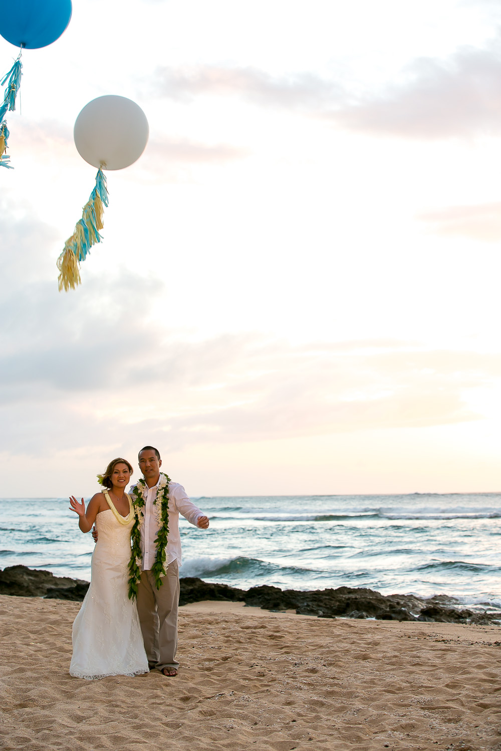 oahu wedding photography, chris holt photography, wedding, love, beach, north shore, hawaii, loulu palm estate, private estate