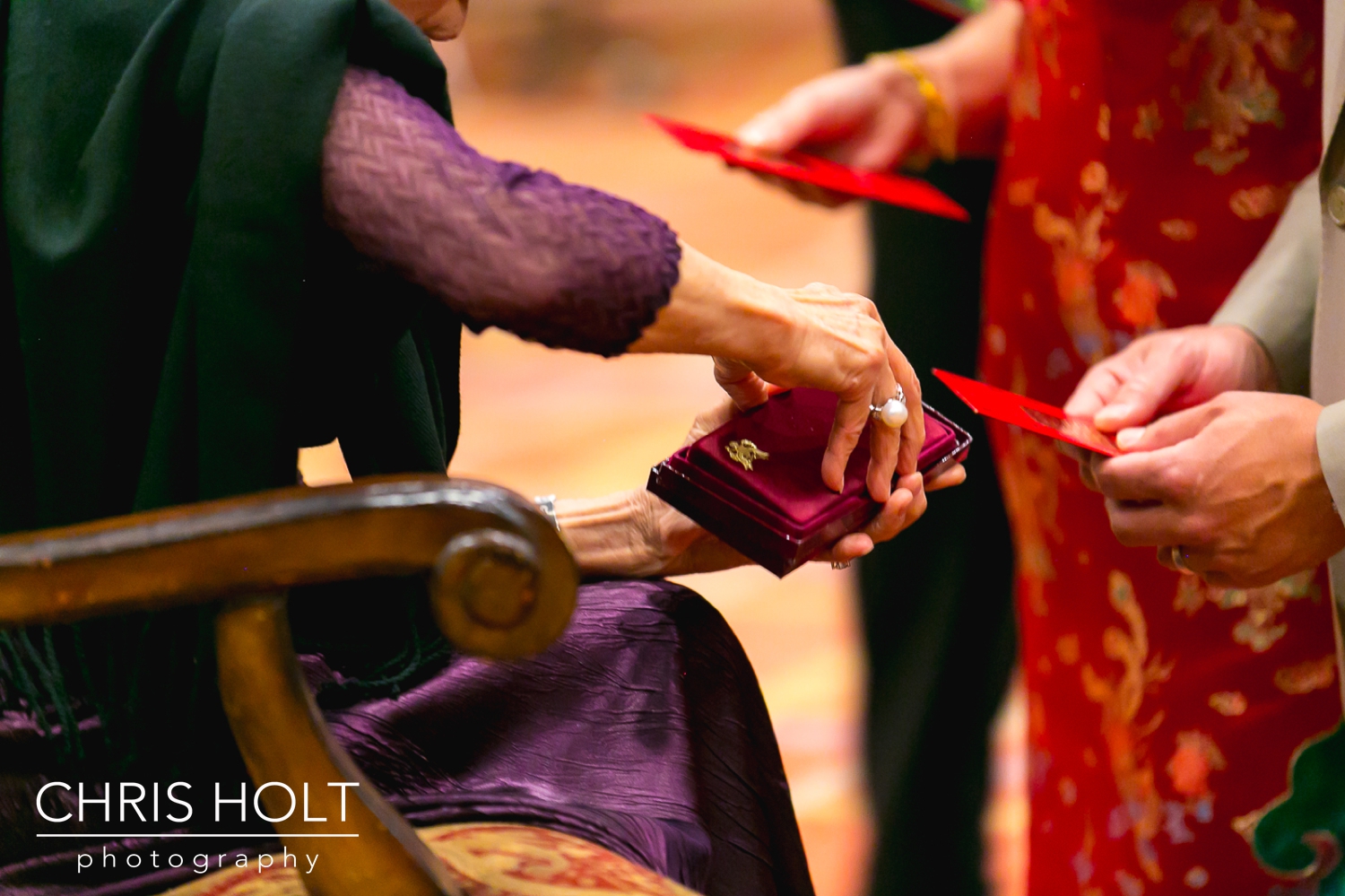 hilton los angeles, universal hilton, chinese wedding, tea ceremony, reception, lion dance, chris holt photography, wedding, southern california, los angeles wedding photography