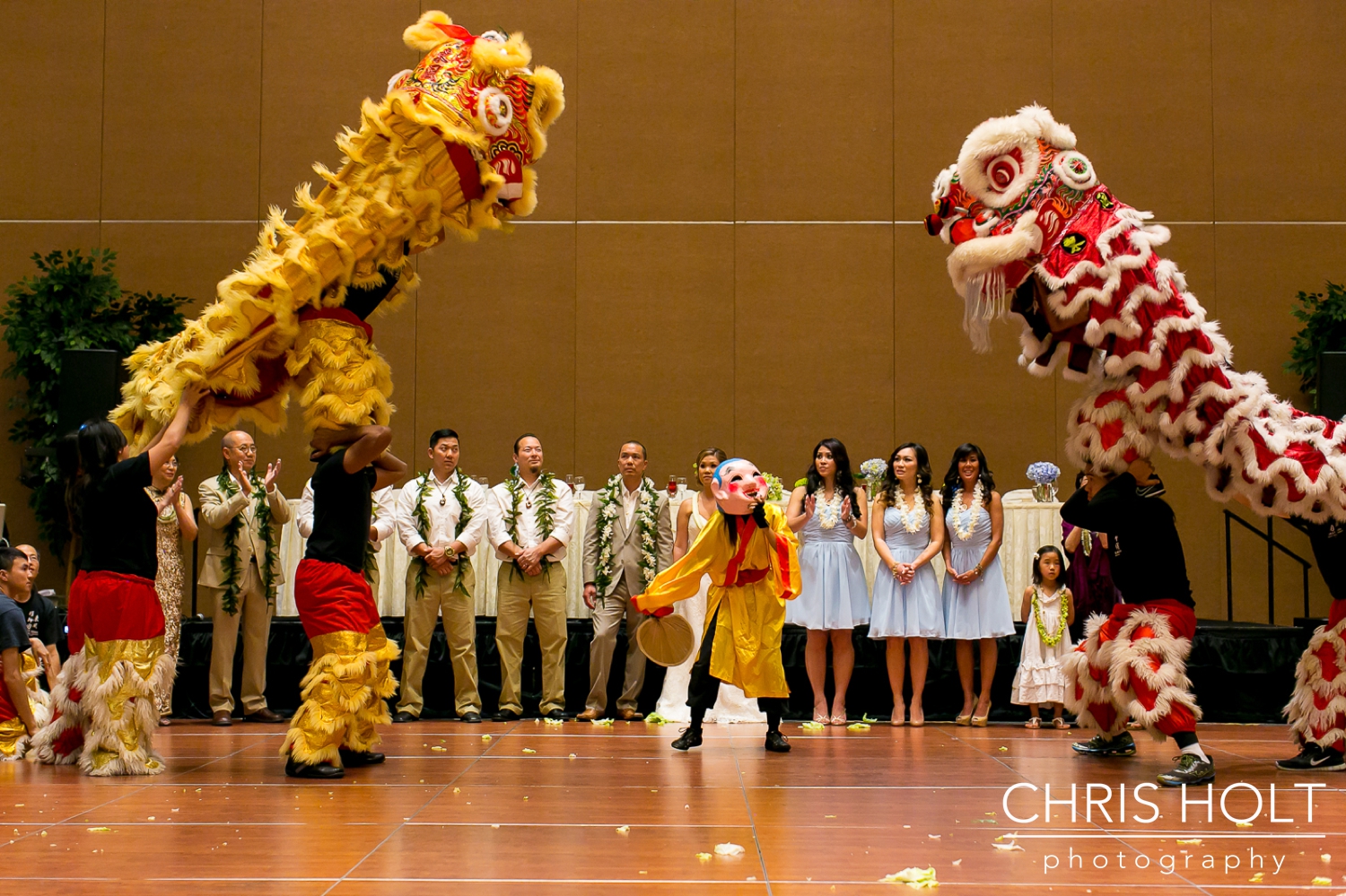 hilton los angeles, universal hilton, chinese wedding, tea ceremony, reception, lion dance, chris holt photography, wedding, southern california, los angeles wedding photography