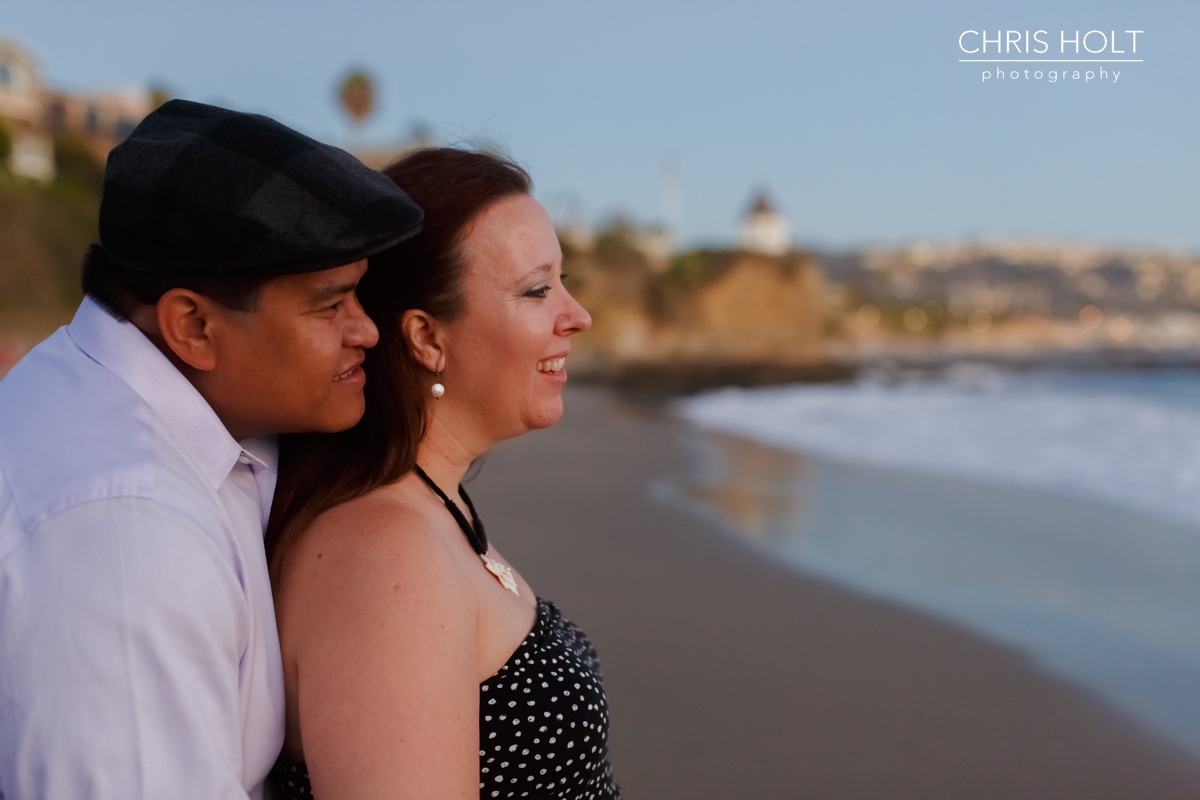  laguna beach, engagement session, portraits, beach, cliffs, shaws cove, engaged, casual, relaxed, professional photographer, chris holt, orange county, outdoor, tidepools, ocean, wedding