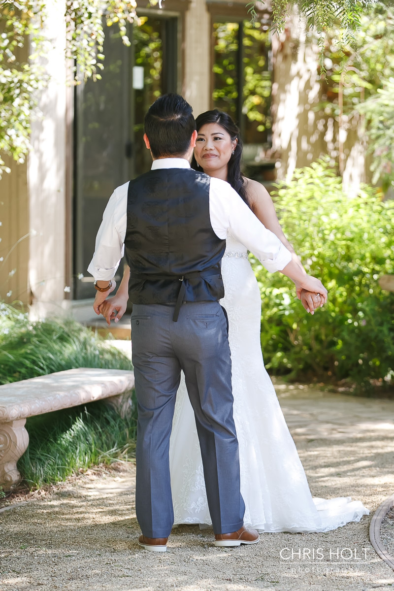 maravilla gardens, camarillo, first look, wedding, groom, bride, intimate wedding, photographers near me, chris holt