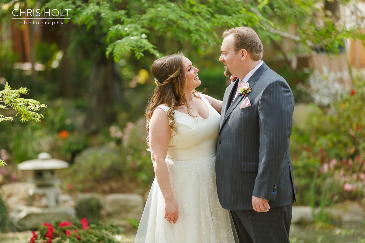  Bride and Groom Portraits at Storrier-Stearns Japanese Garden 