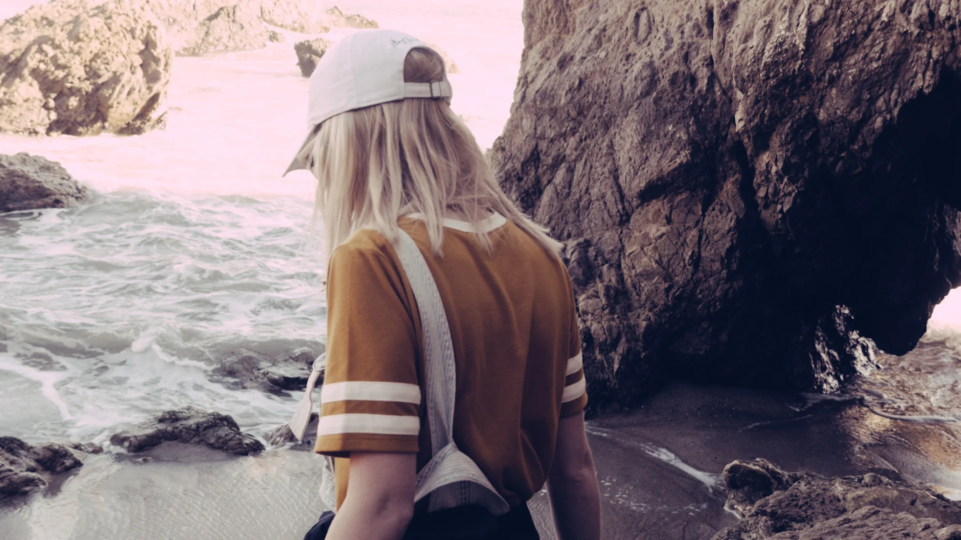 2_Instant Memories (Cool) LUT.jpg