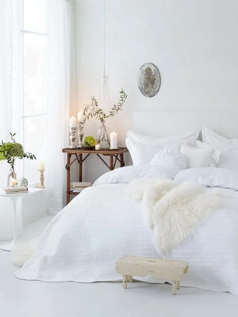 All images courtesy of Pinterest and can be found on http://pinterest.com/boxintimates/in-the-bedroom/