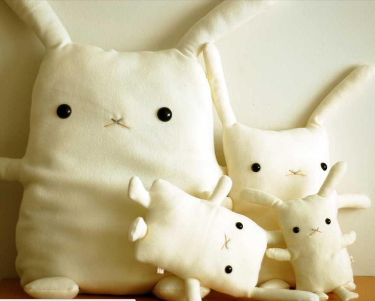 We're the Flat Bonnies - cuddle me!
