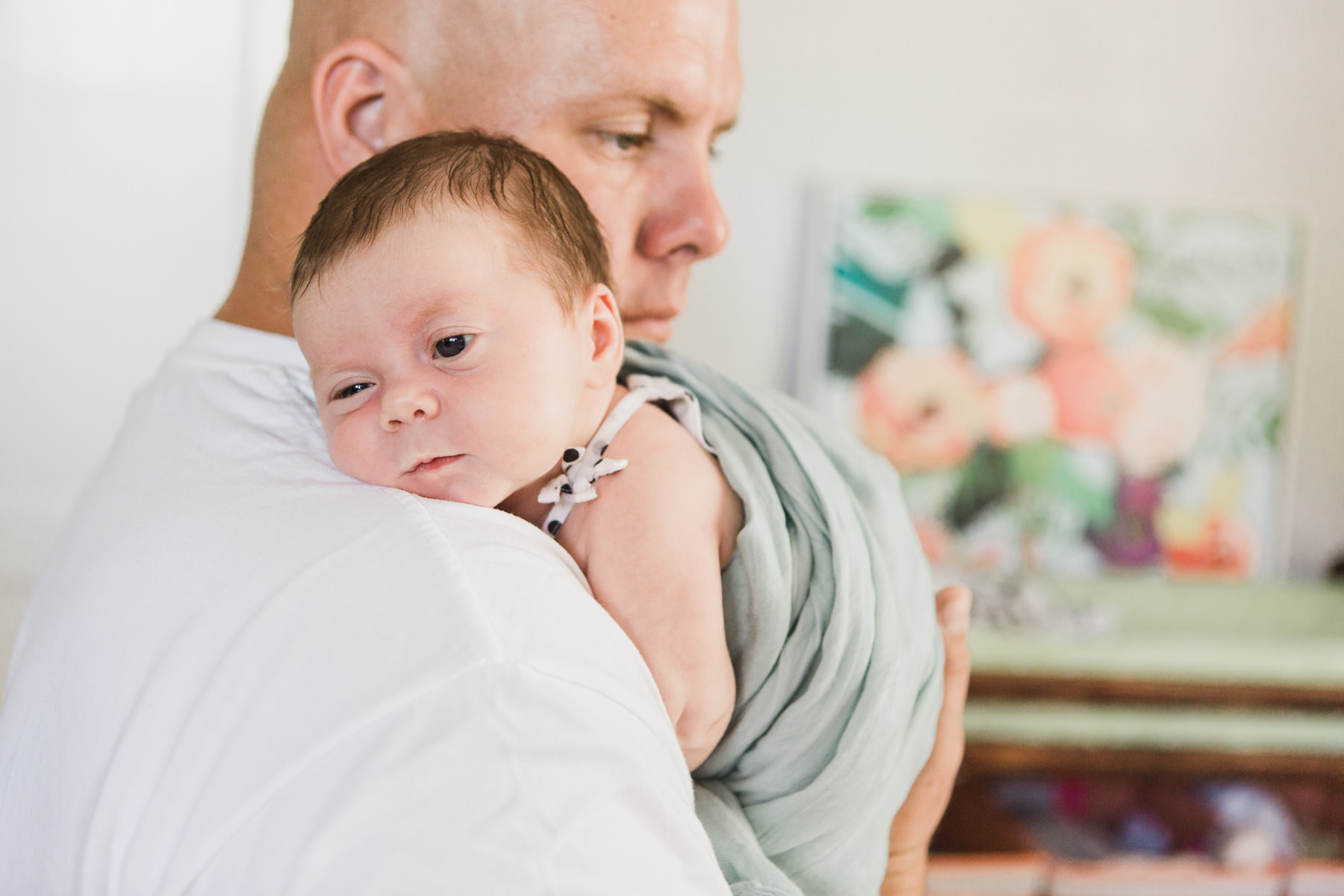 in_home_newborn_photography_oklahoma_dad.JPG