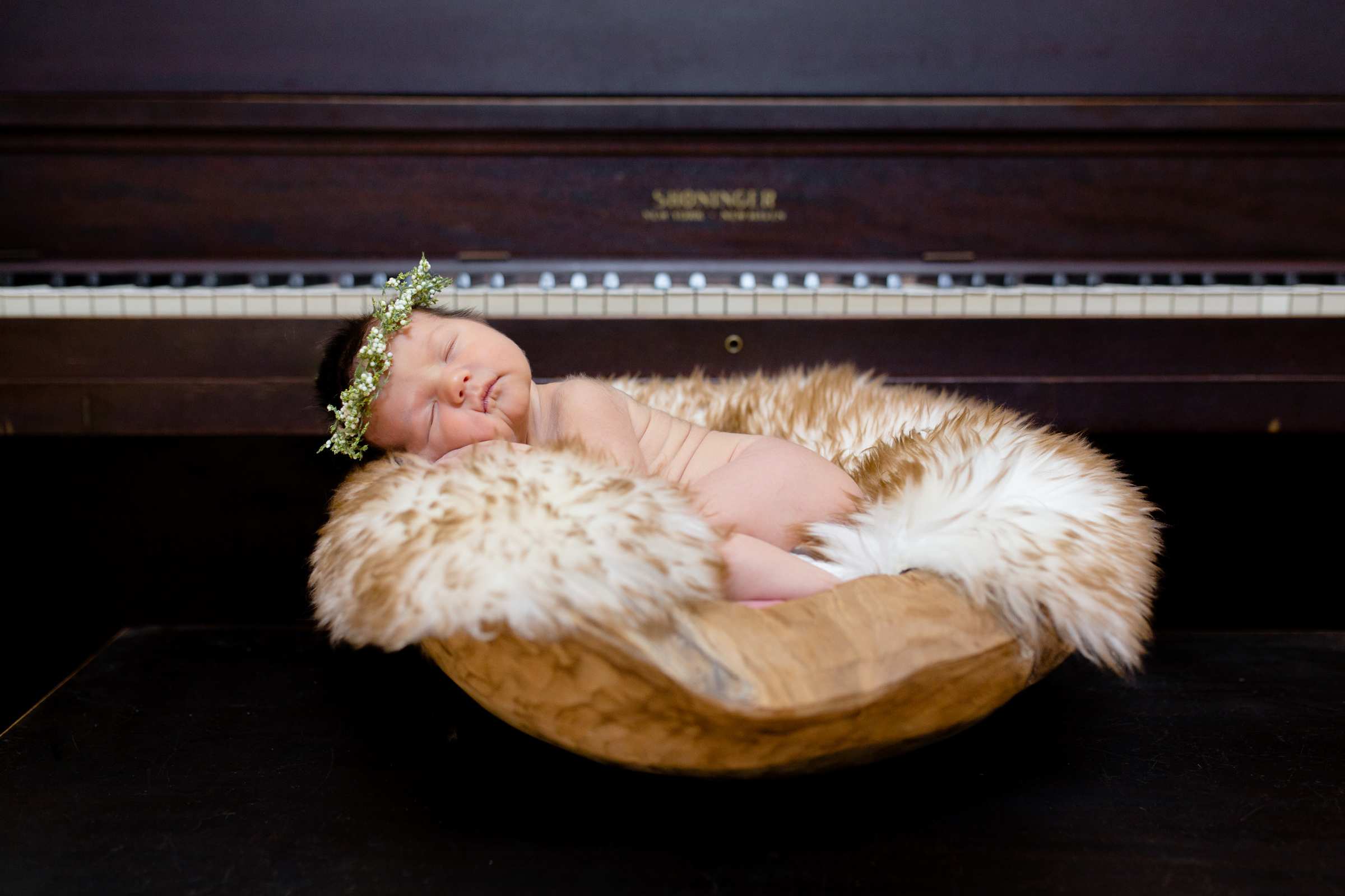 unique_newborn_photography_piano_in_home_lifestyle_OKC.JPG