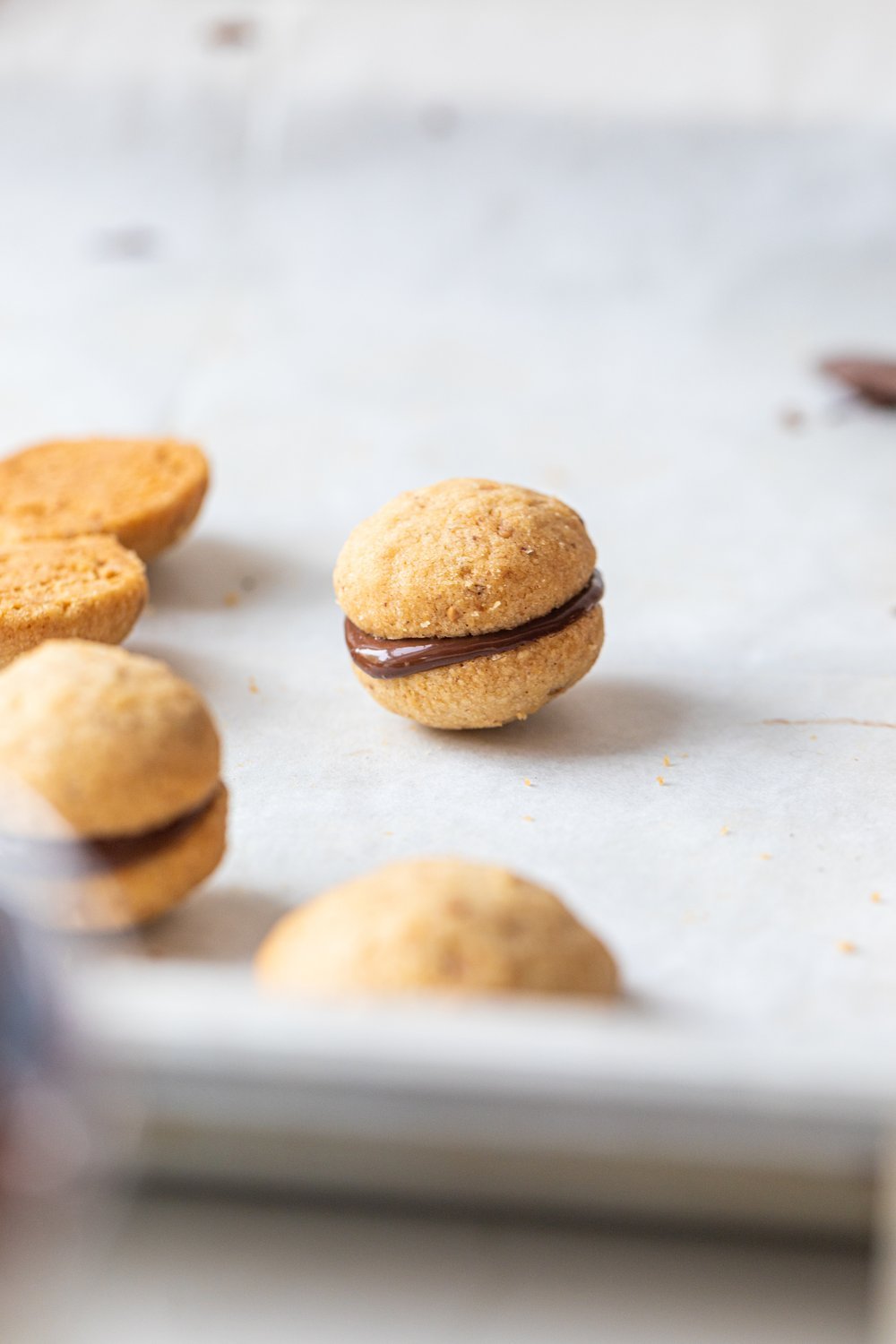 Baci di Dama/ Italian Hazelnut Cookies