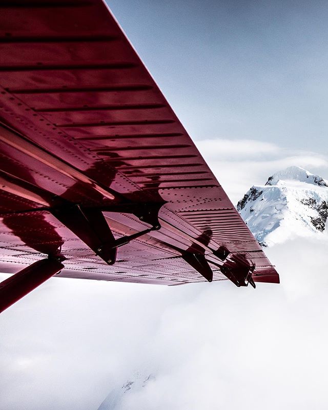 Reminiscing about this flight-seeing tour I took last summer with @talkeetnaair. We flew over Denali National Park and the majestic mountains 🏔 in the Alaska range.
⠀
Swipe left (👈) to see some epic views. ⠀