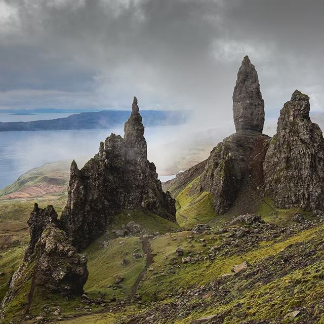 One of the most picturesque areas in Scotland: the Storr on the Isle of Skye.
⠀ 
There is a Scottish legend that the Old Man of Storr was a giant who resided on the Trotternish Ridge. When he was laid to rest upon his death, his thumb protruded above