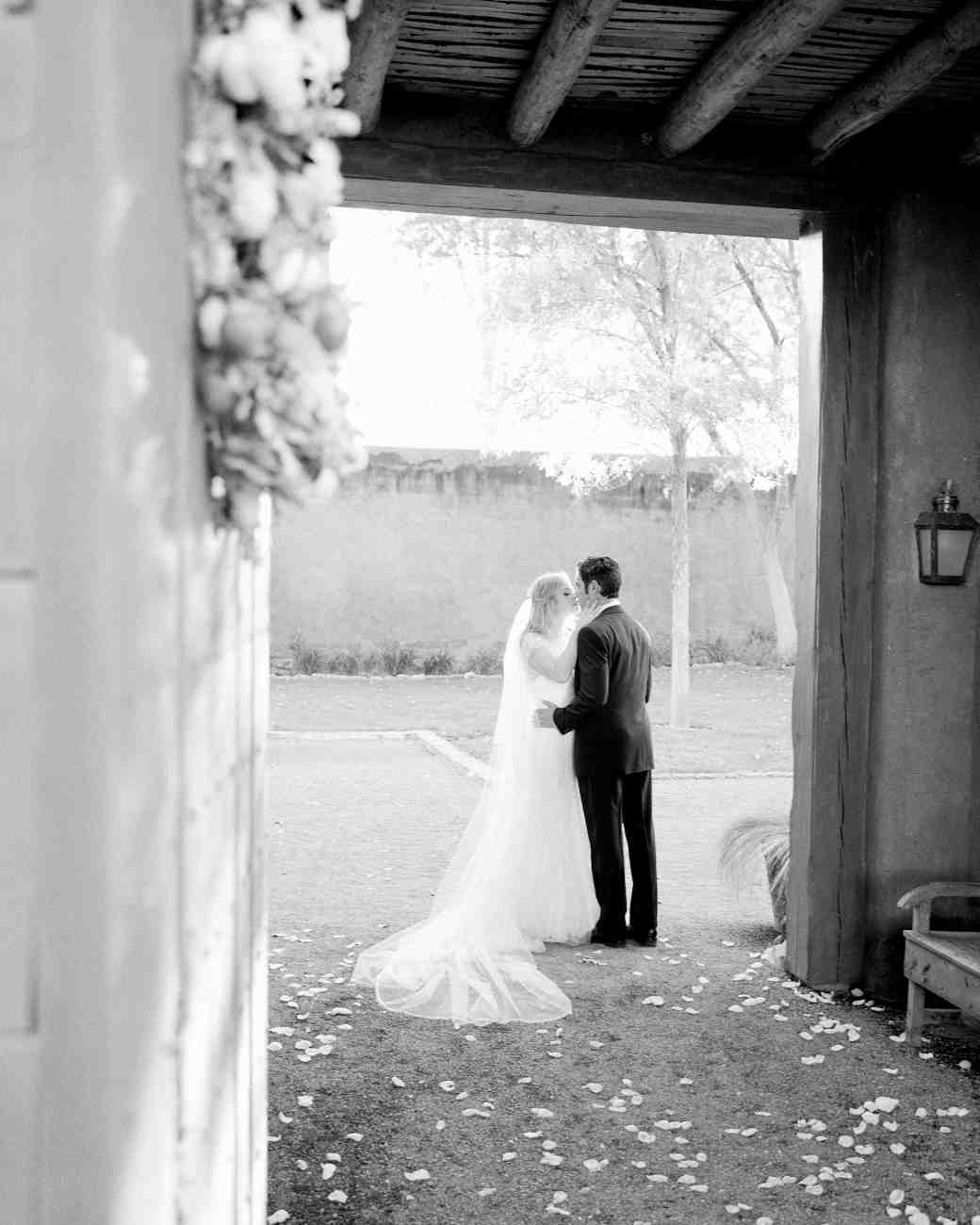 amanda-marty-wedding-marfa-texas-0768-s112329-1115_vert.jpg