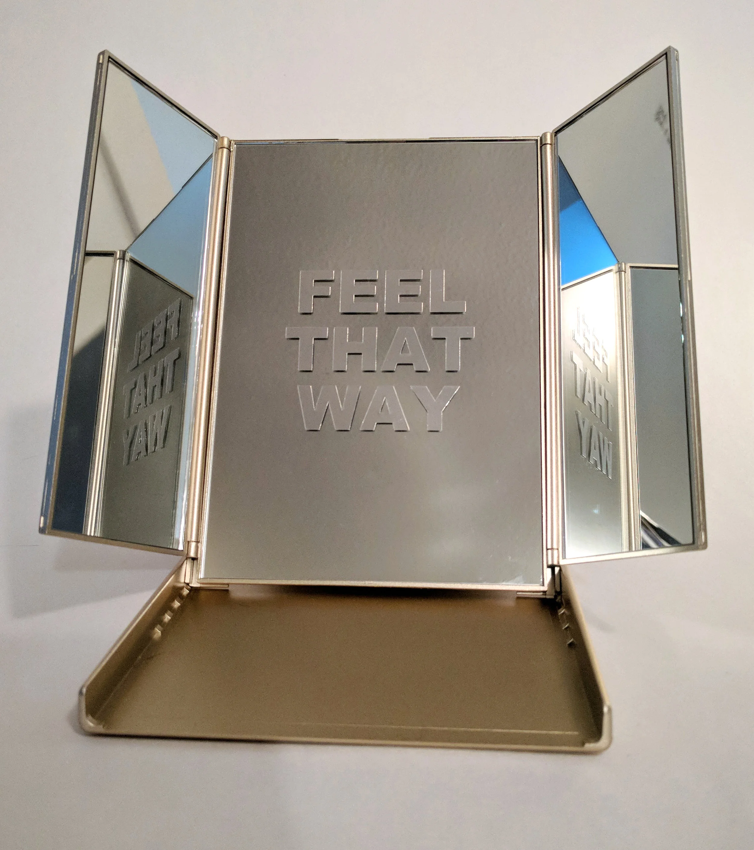 Portable altarpiece II (feel that way)