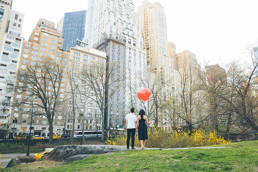 JENNIFER-PAUL-NYC-ENGAGEMENT-SESSION-CYNTHIACHUNG-BLOG-0009.gif