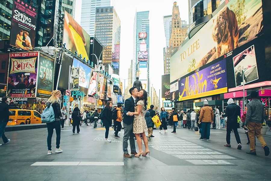 JENNIFER-PAUL-NYC-ENGAGEMENT-SESSION-CYNTHIACHUNG-BLOG-0048.jpg