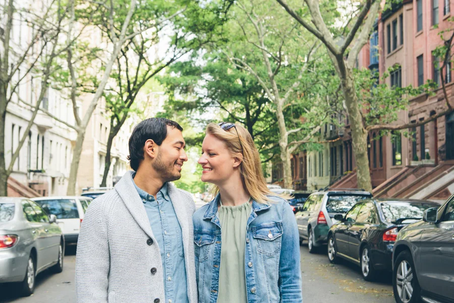 CLAUDIA-BRENDAN-UPPERWESTSIDE-CENTRALPARK-ENGAGEMENT-SESSION-BLOG-CYNTHIACHUNG-0031.jpg