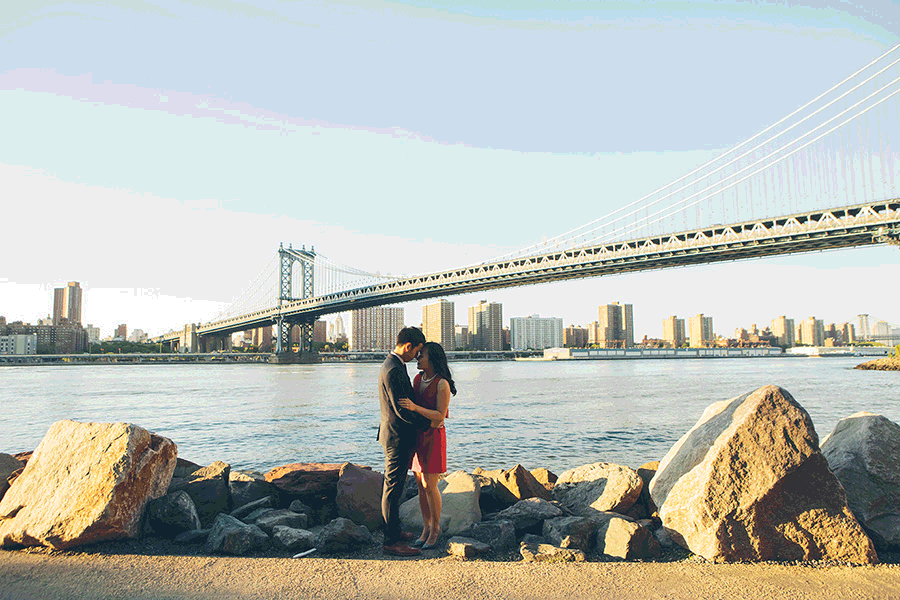 NANCY-SUNG-BROOKLYN-ENGAGEMENT-NYC-CYNTHIACHUNG-0047.gif