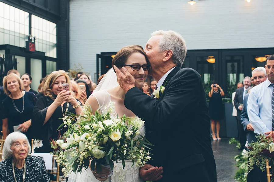 LAURIE-MATT-501-UNION-BROOKLYN-NYC-WEDDING-BLOG-CYNTHIACHUNG-A-0035.jpg