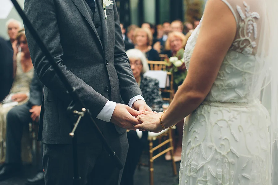 LAURIE-MATT-501-UNION-BROOKLYN-NYC-WEDDING-BLOG-CYNTHIACHUNG-A-0037.jpg