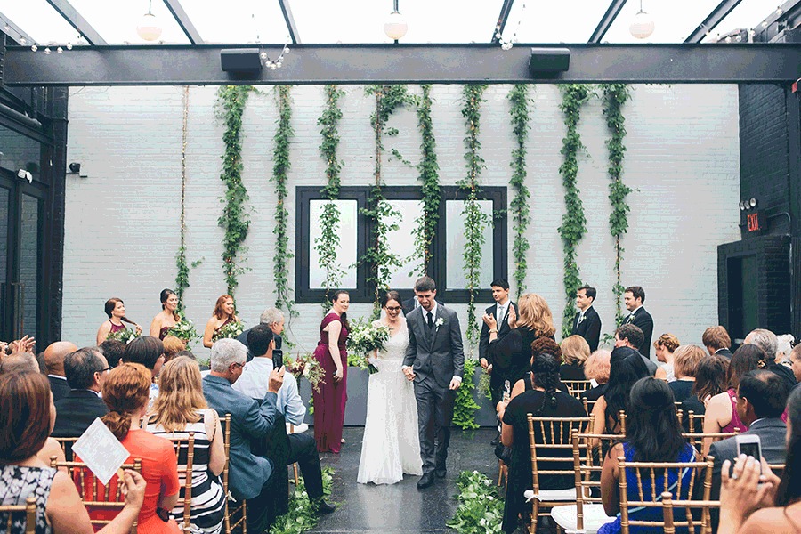 LAURIE-MATT-501-UNION-BROOKLYN-NYC-WEDDING-BLOG-CYNTHIACHUNG-A-0040.gif