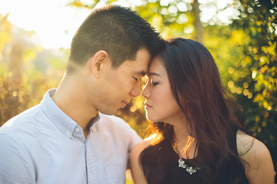 ELIZA-DAVID-NYC-BROOKLYN-BRIDGE-PARK-ENGAGEMENT-SESSION-CYNTHIACHUNG-0019.jpg