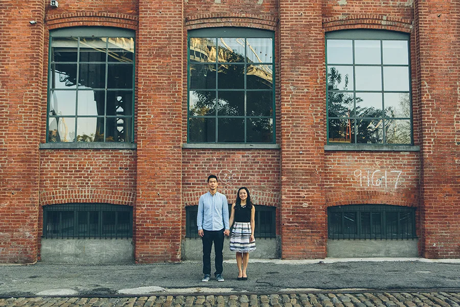 ELIZA-DAVID-NYC-BROOKLYN-BRIDGE-PARK-ENGAGEMENT-SESSION-CYNTHIACHUNG-0020.jpg