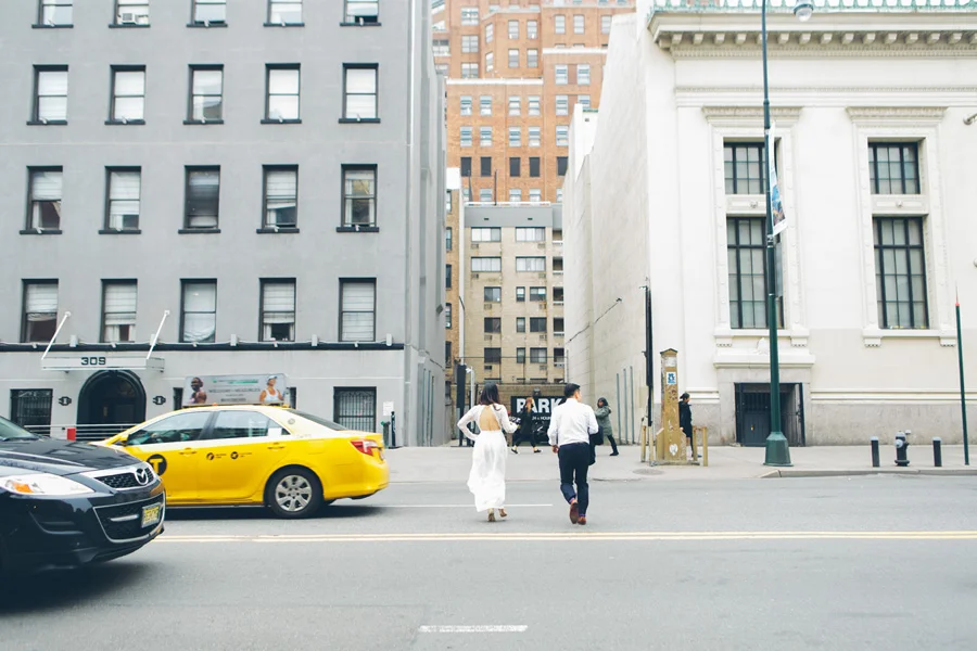 kate-thomas-nyc-highline-chelsea-engagement-photography-session-cynthiachung-0030.jpg