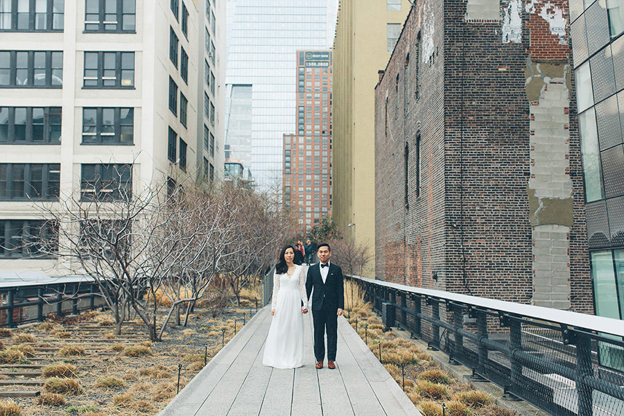 KATE-THOMAS-NYC-ENGAGEMENT-CYNTHIACHUNG-0010.gif